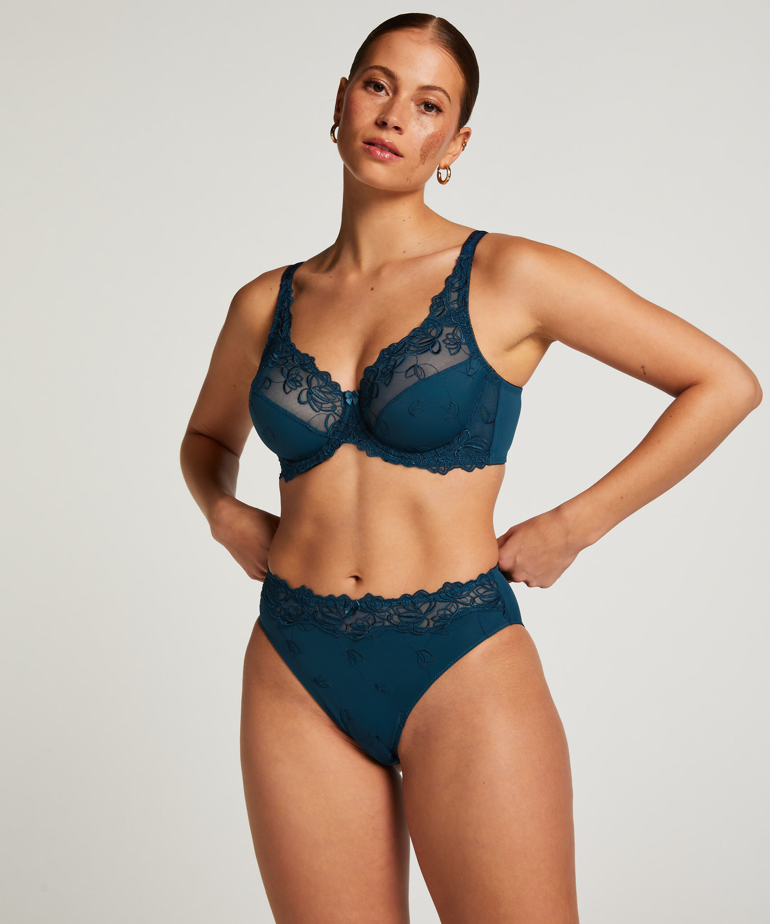 Brazilian Diva, Blauw