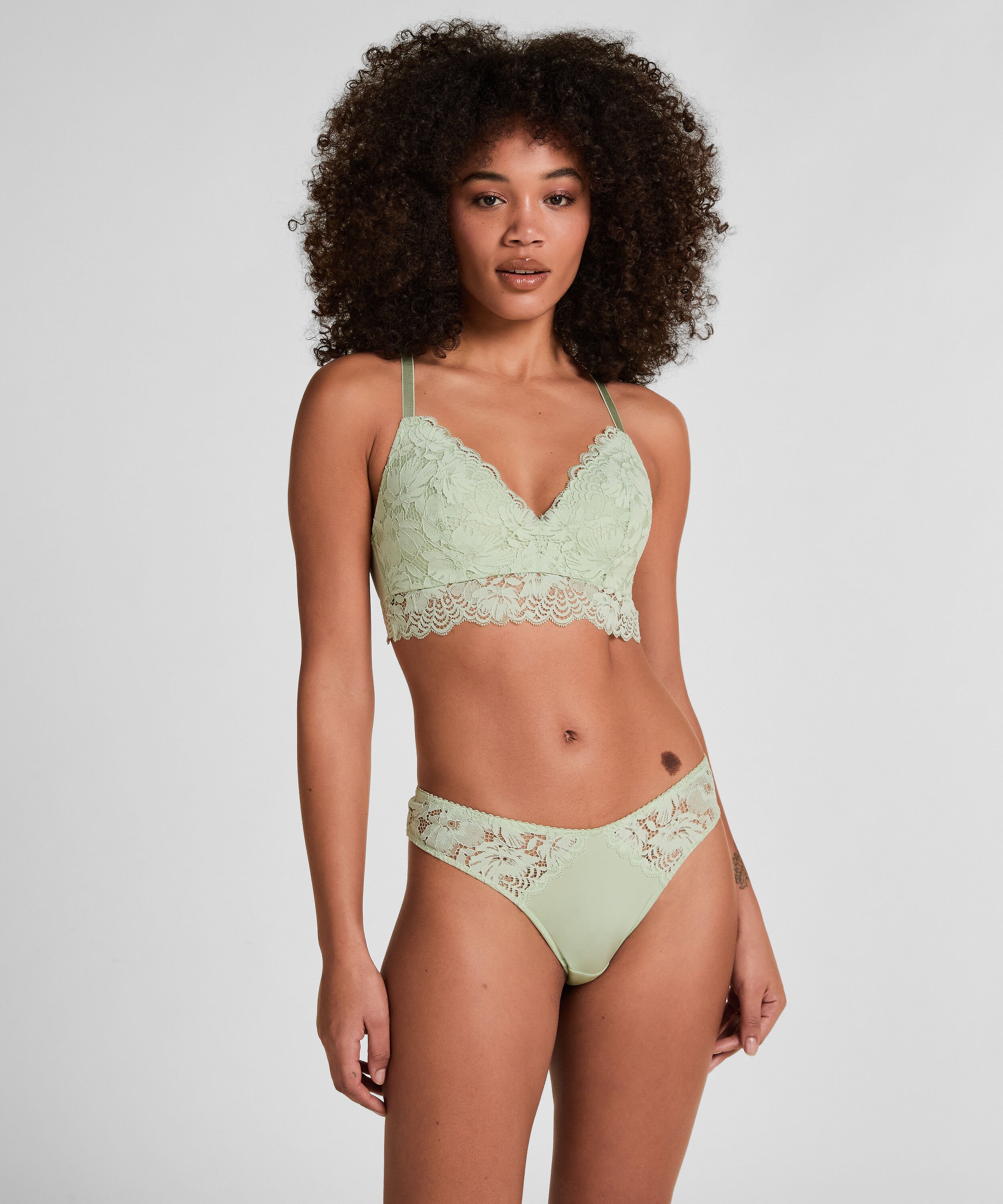 String Andrea, Groen String Andrea, Groen