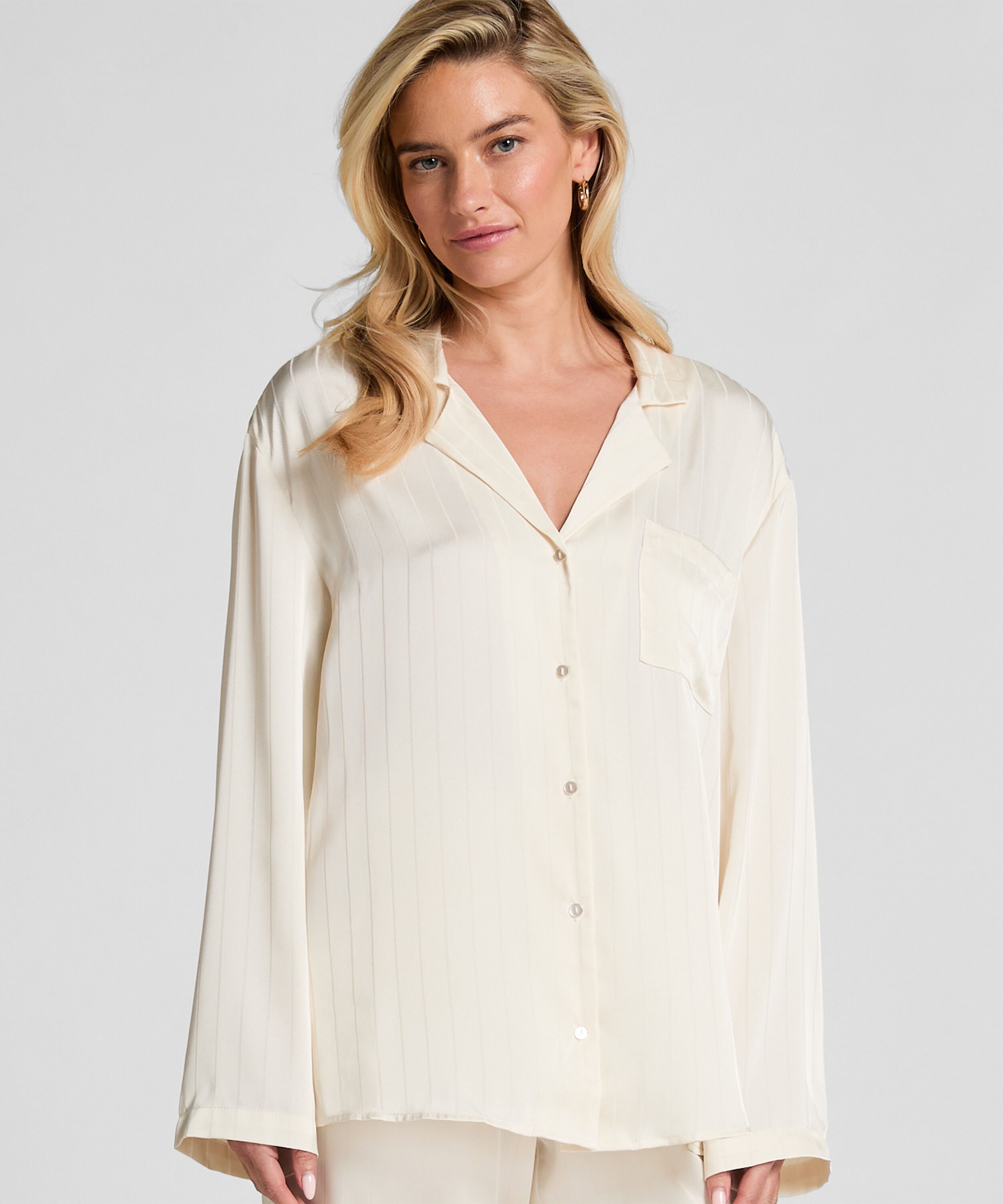 Satijnen jasje met krijtstrepen