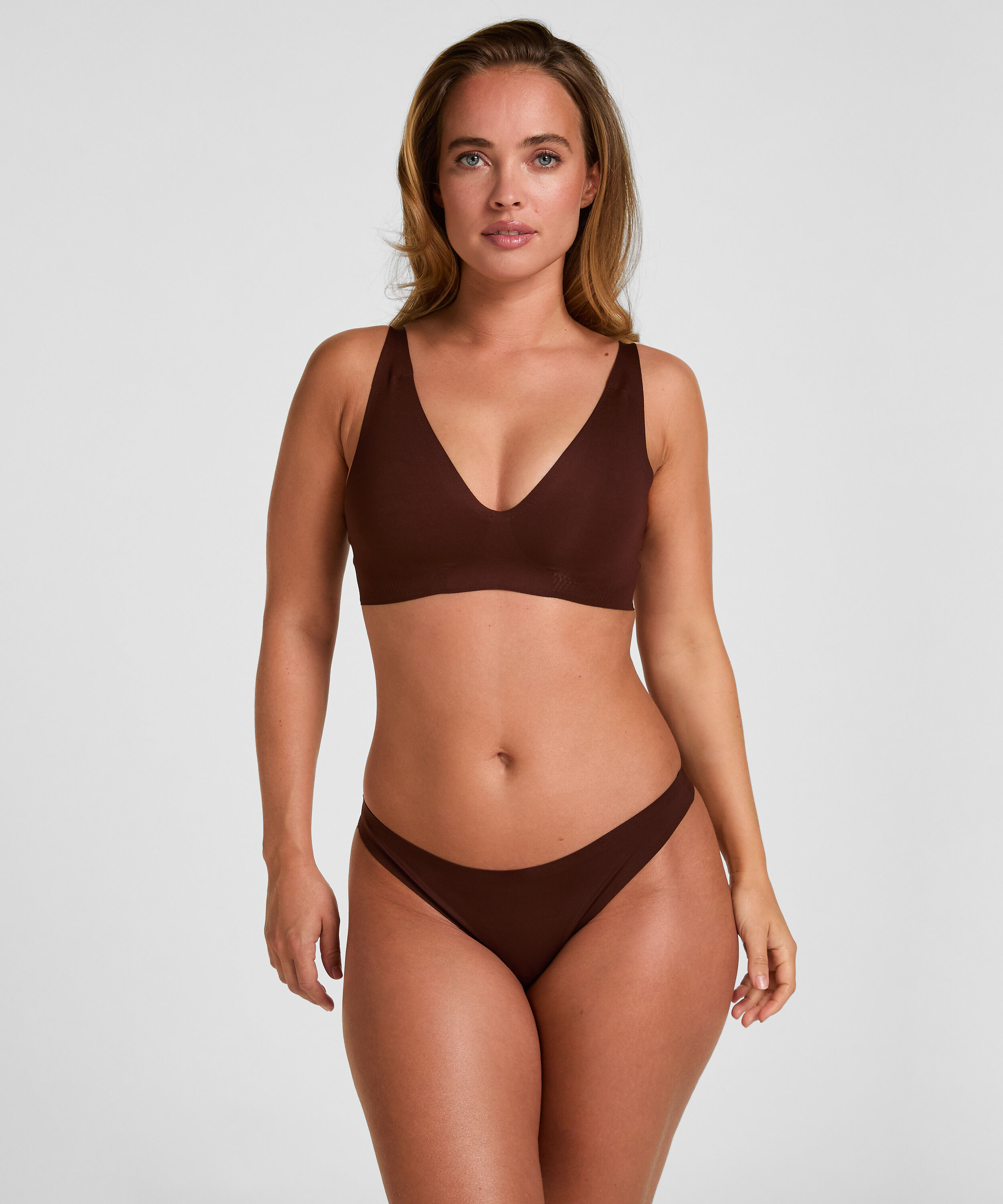 Super Comfort String, Bruin