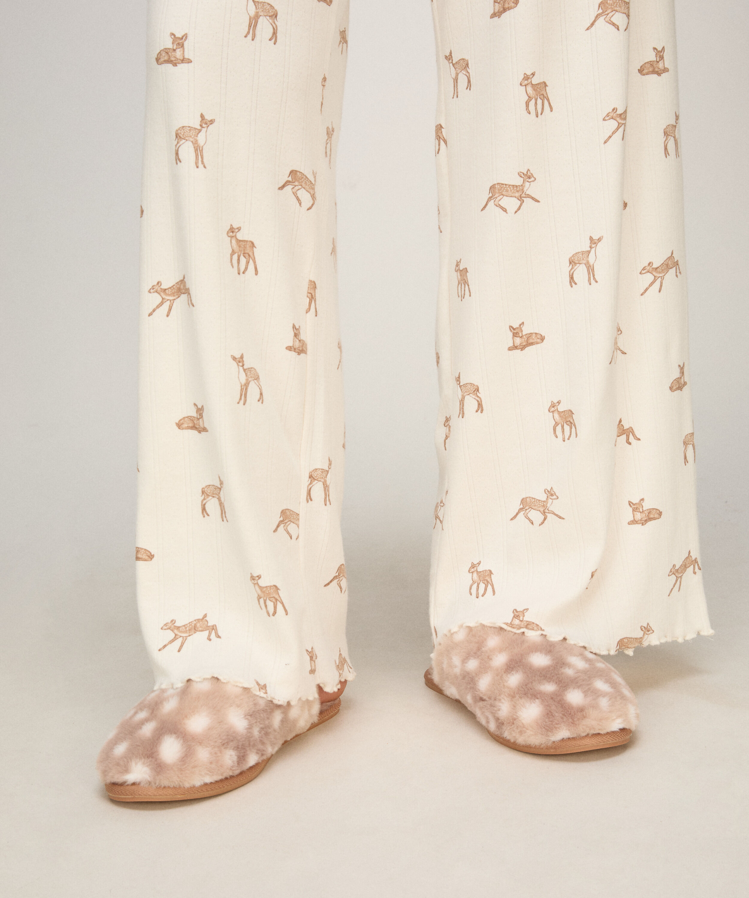 Pantoffels Deer Faux Fur, Bruin Pantoffels Deer Faux Fur, Bruin
