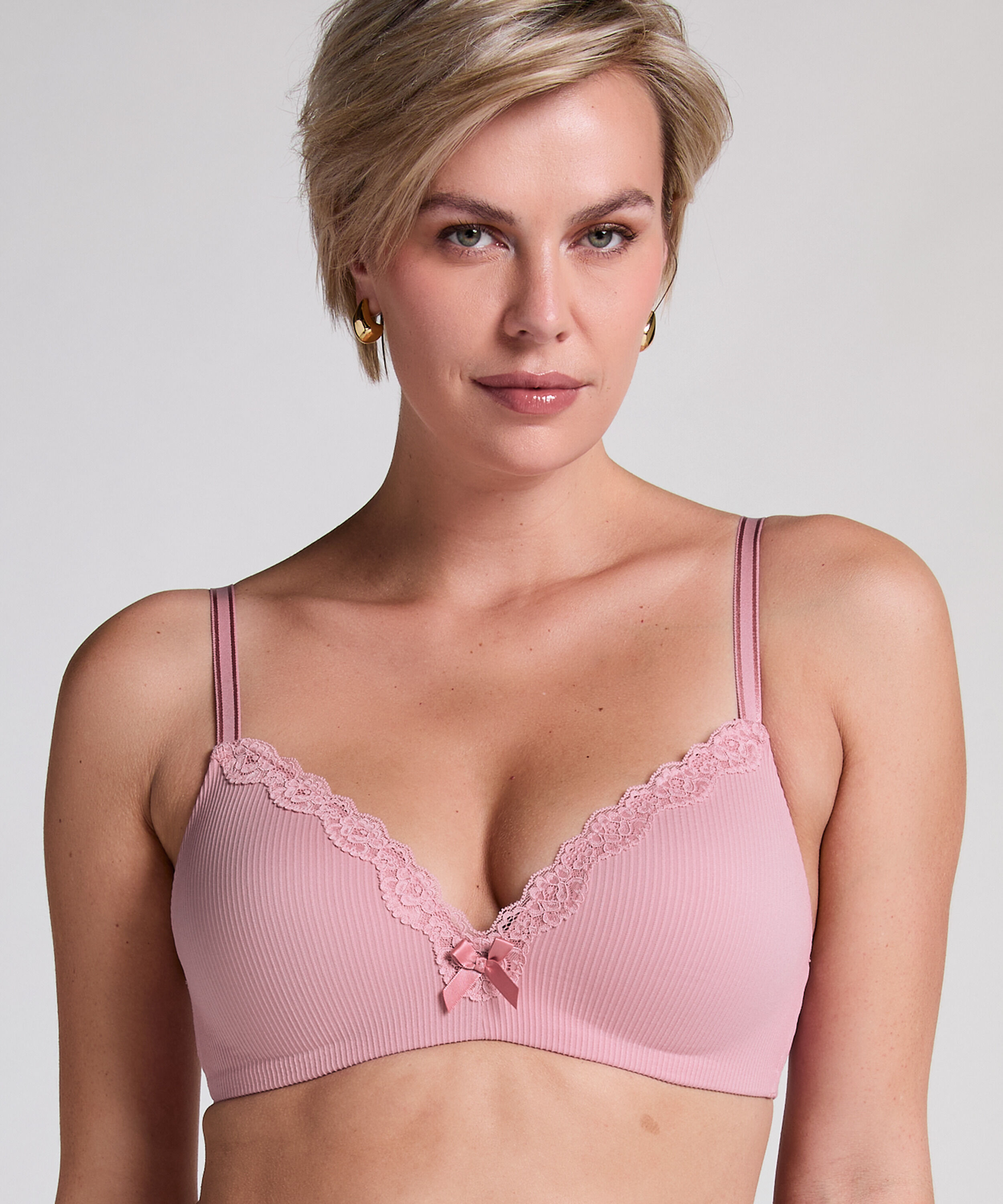 Voorgevormde bh zonder beugel Lola, Roze