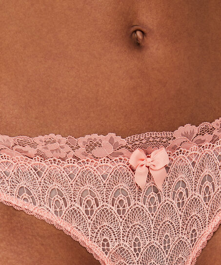 String Latrice, Oranje