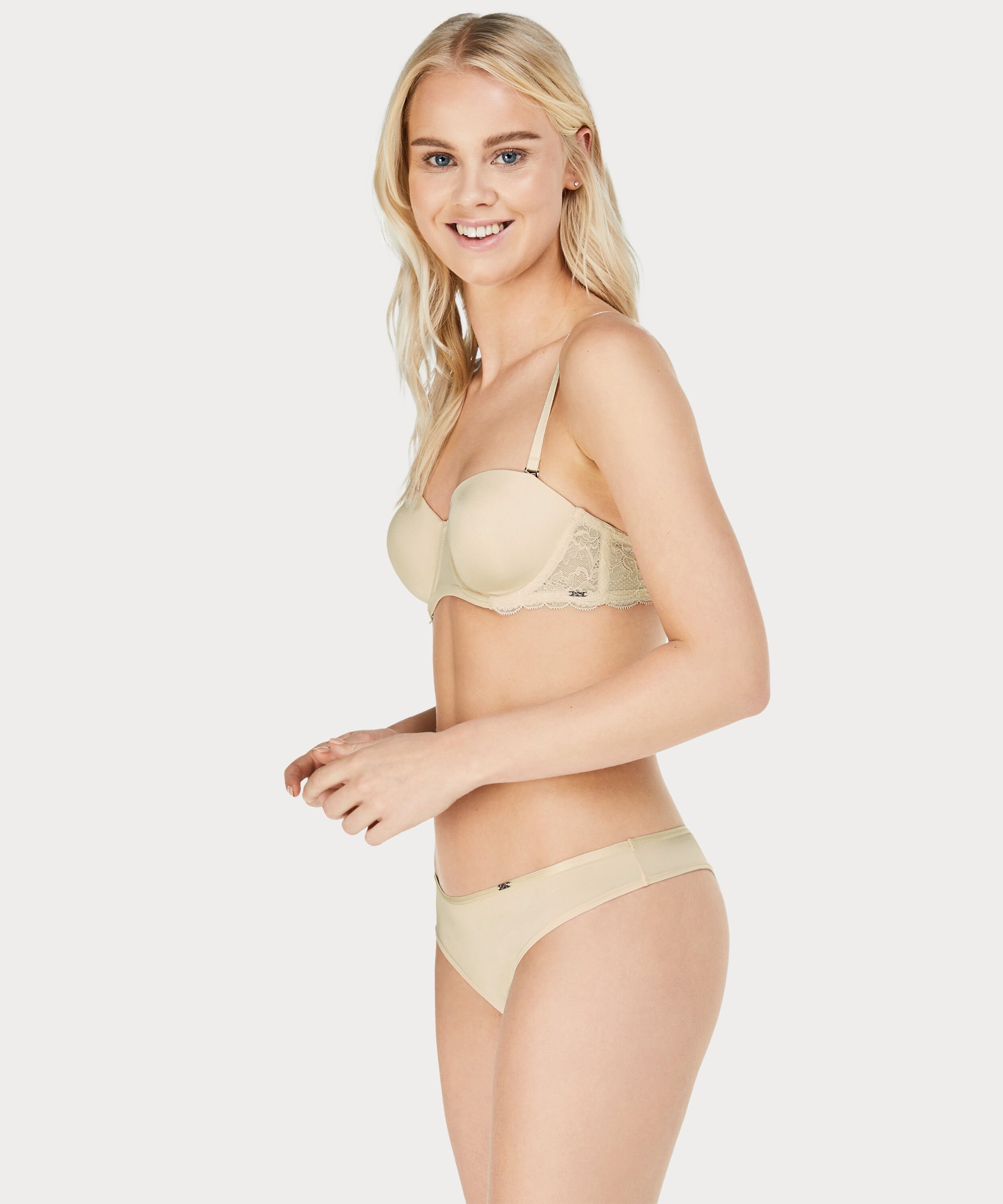 String Angie, Roze String Angie, Roze