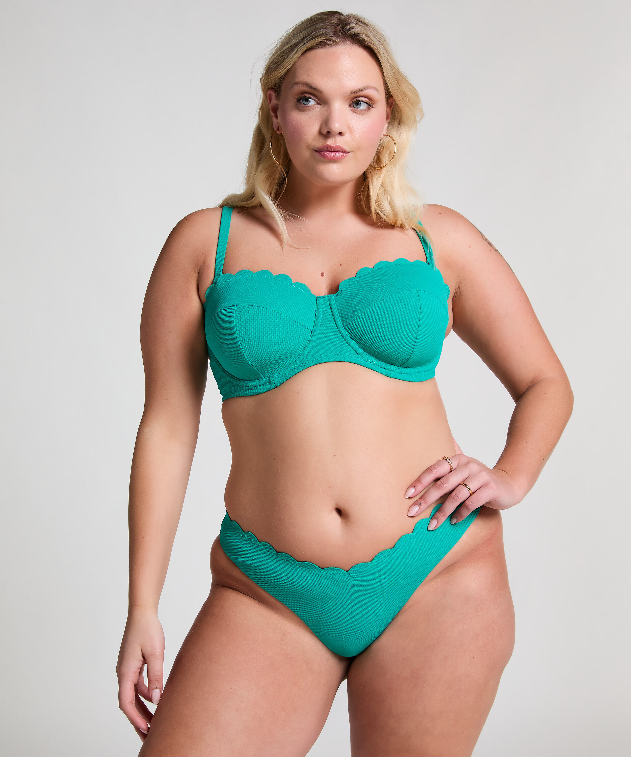 Voorgevormde beugel bikinitop Scallop Cup E +